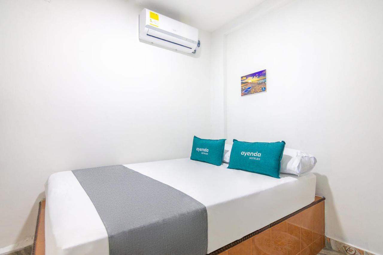 Club House Hostel Santa Marta  Exterior photo