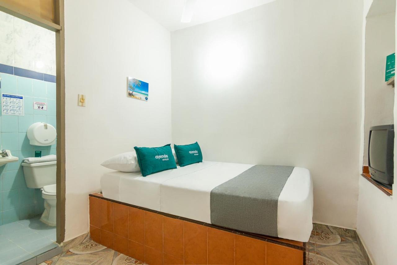 Club House Hostel Santa Marta  Exterior photo